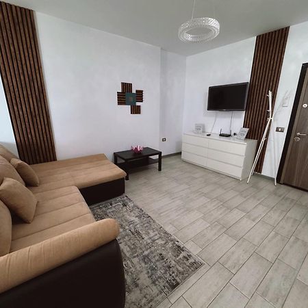 Desiree Beach Apartment Năvodari Exterior foto